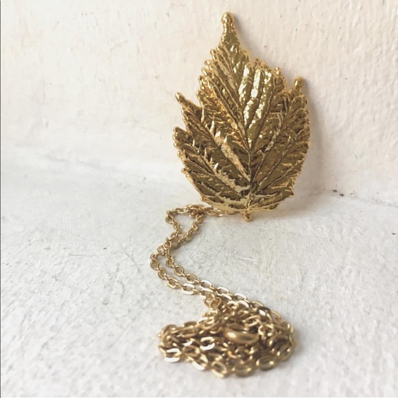 Vintage 90's Gold Tone Leaf Necklace - Picture 3 of 4
